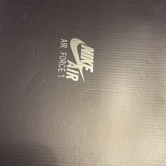 Sneakers - Picture 3 of 3